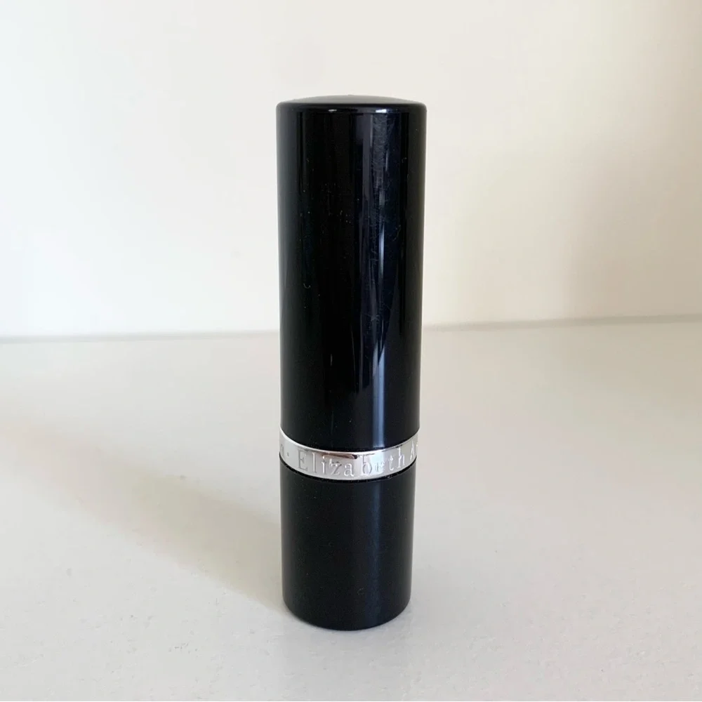 NWOT Elizabeth Arden red moisturizing lipstick